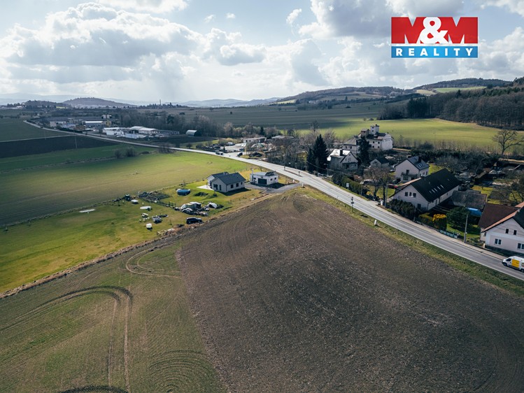 Prodej stavebního pozemku 1 353 m² - foto 4