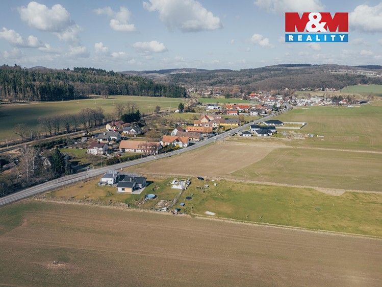 Prodej stavebního pozemku 1 353 m² - foto 8