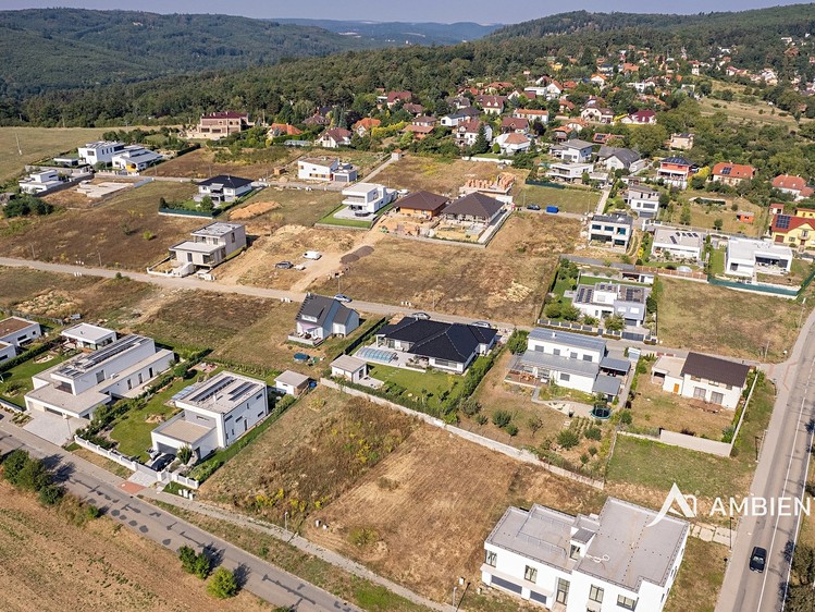 Prodej  stavebního pozemku 960 m² - foto 5