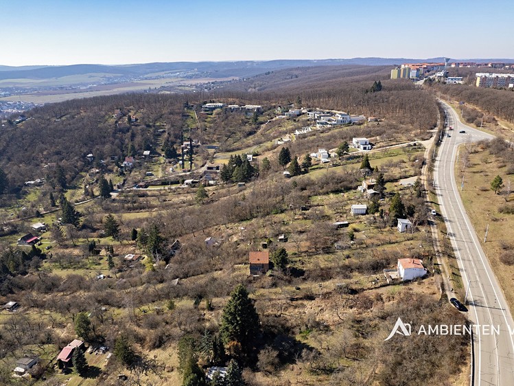 Prodej  stavebního pozemku 2 214 m² - foto 5