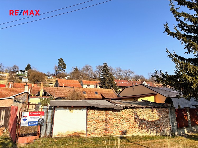 Prodej stavebního pozemku 460 m² - foto 3