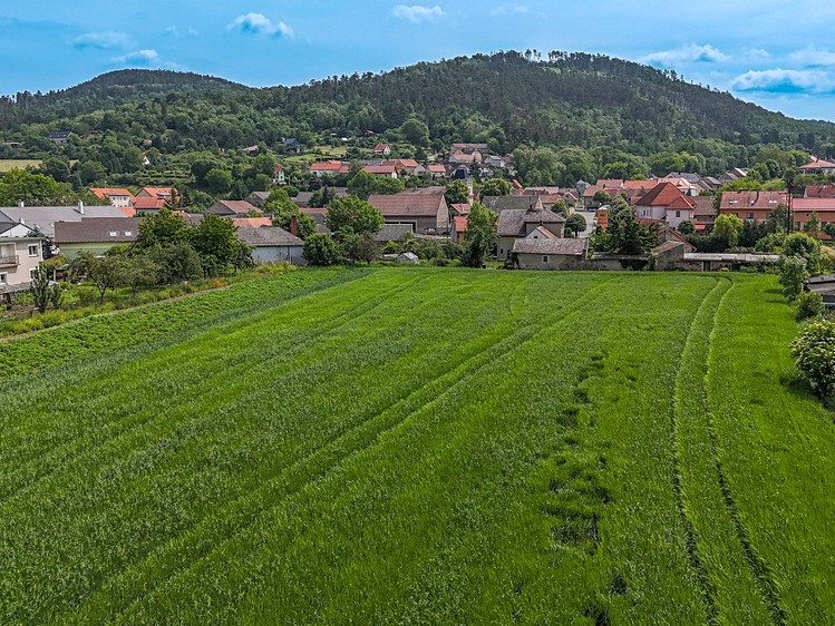 Prodej stavebního pozemku 6 761 m² - foto 5