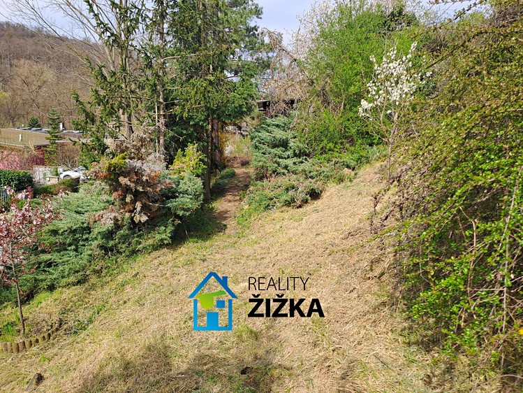 Prodej  stavebního pozemku 577 m² - foto 6