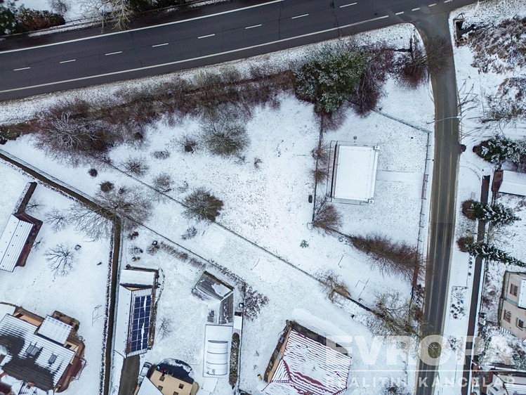 Prodej stavebního pozemku 1 235 m² - foto 4