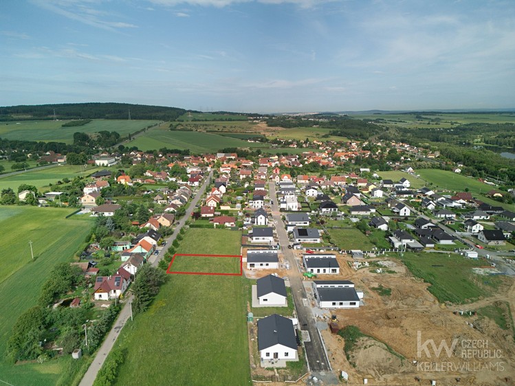 Prodej stavebního pozemku 525 m² - foto 8