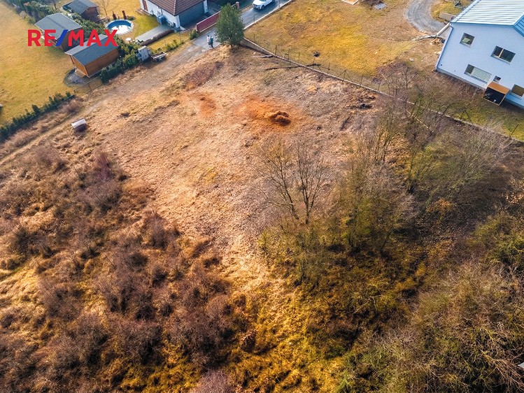 Prodej stavebního pozemku 1 227 m² - foto 3
