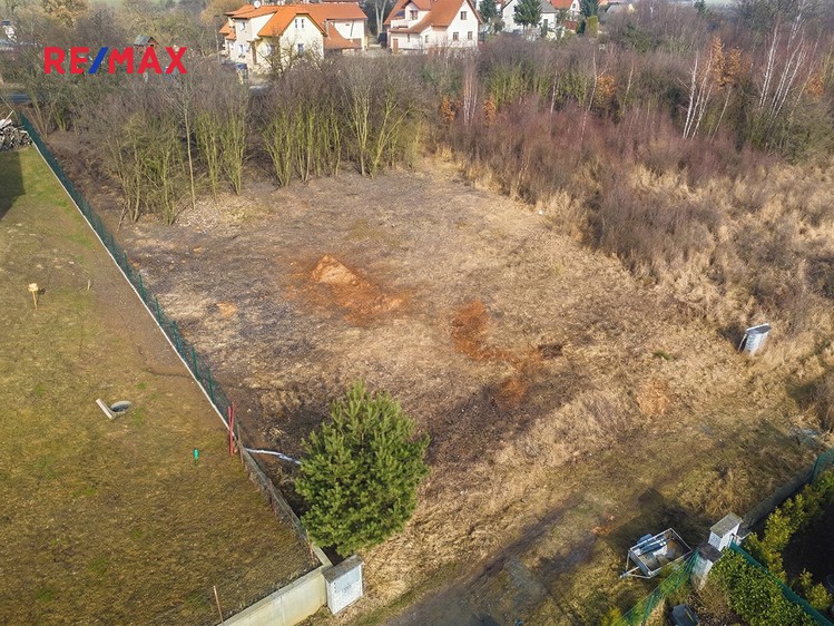Prodej stavebního pozemku 1 227 m² - foto 5