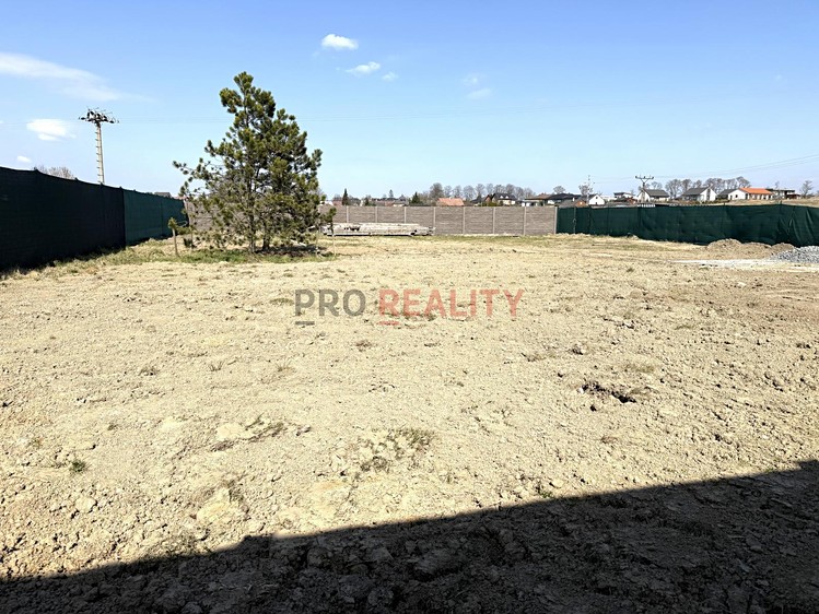 Prodej stavebního pozemku 1 045 m² - foto 6