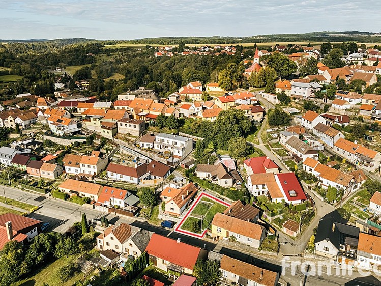 Prodej stavebního pozemku 299 m² - foto 4