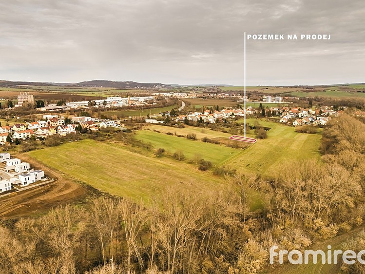 Prodej stavebního pozemku 538 m² - foto 1