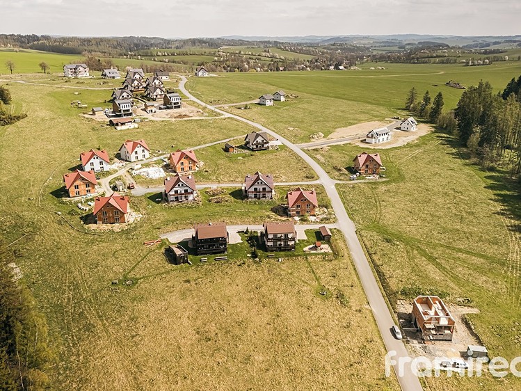 Prodej stavebního pozemku 1 985 m² - foto 2