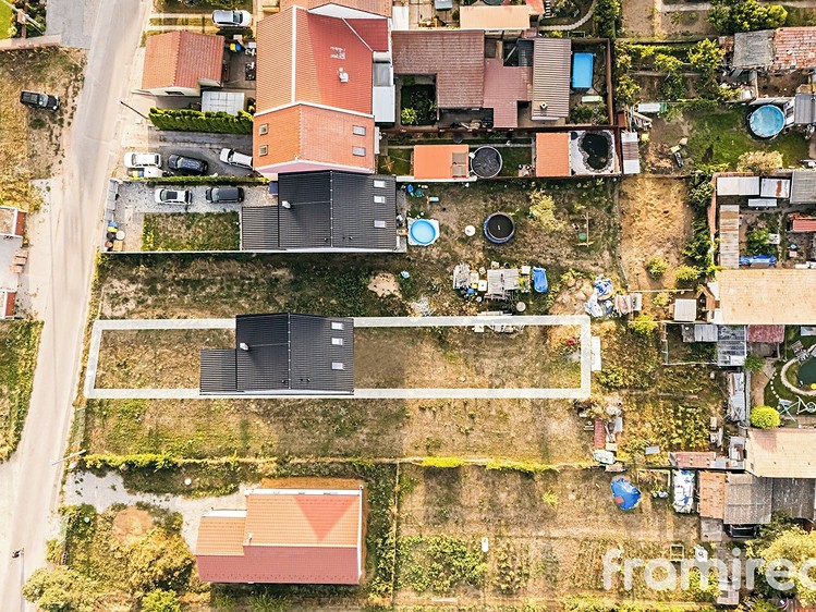 Prodej stavebního pozemku 500 m² - foto 7
