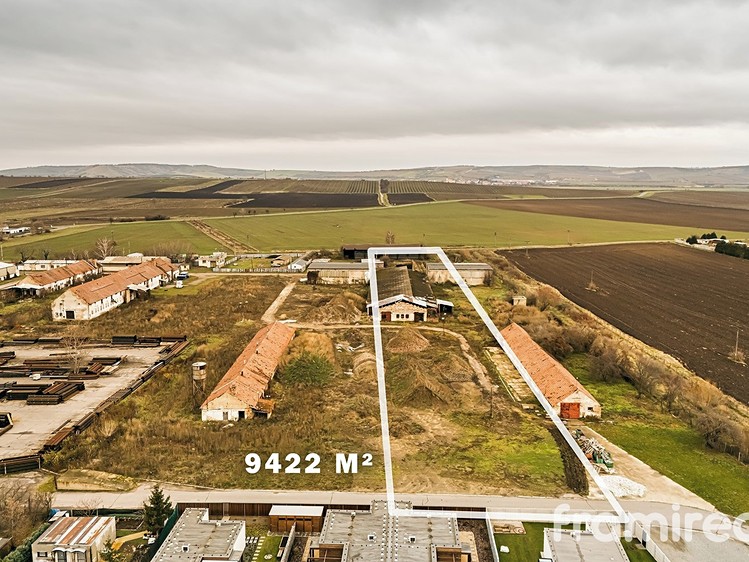 Prodej komerčního pozemku 9 422 m² - foto 2