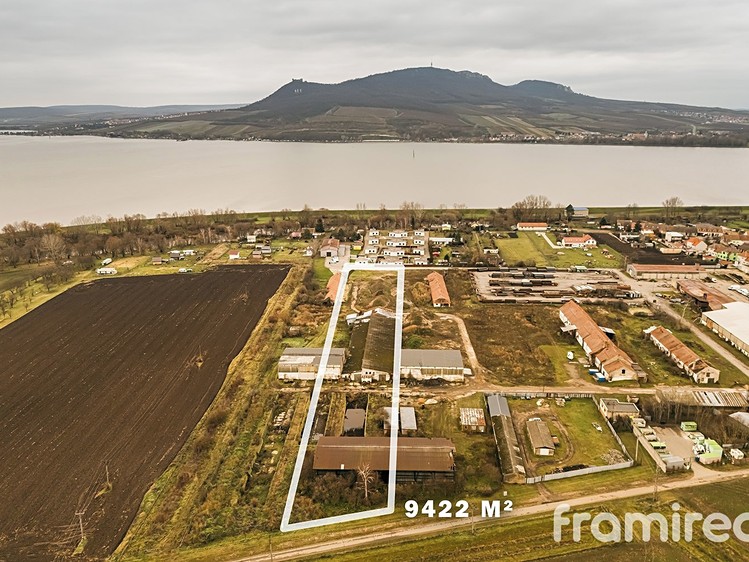 Prodej komerčního pozemku 9 422 m² - foto 1