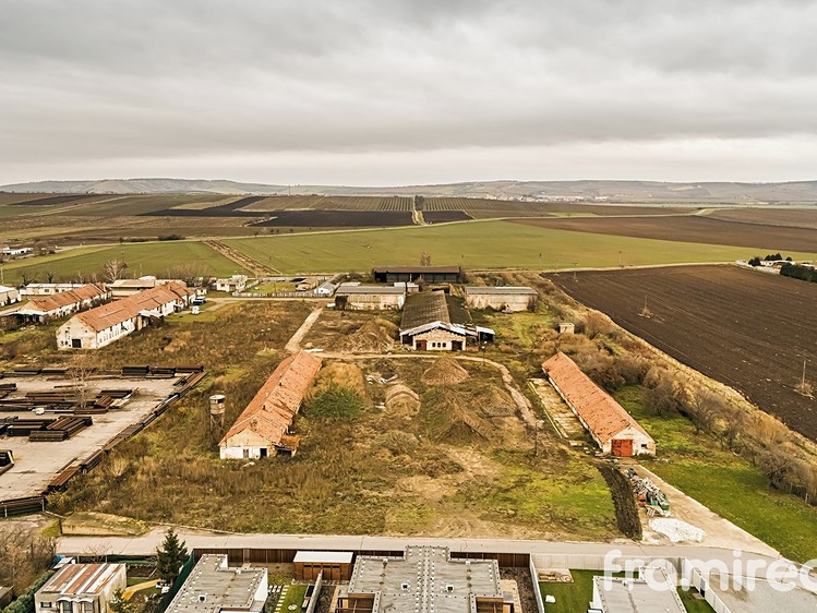 Prodej komerčního pozemku 9 422 m² - foto 8