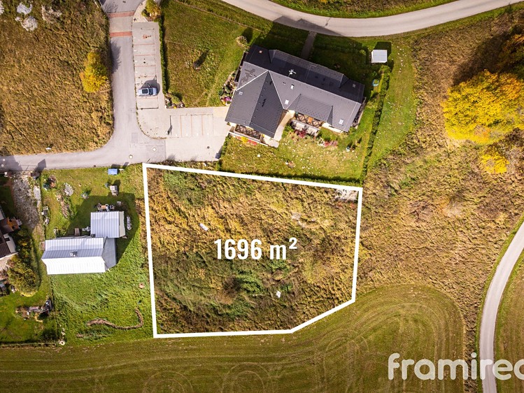 Prodej komerčního pozemku 1 696 m² - foto 2