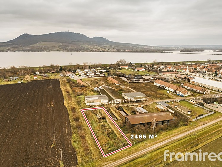 Prodej  komerčního pozemku 2 465 m² - foto 4