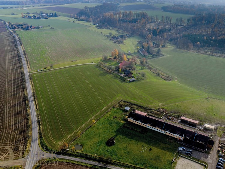Prodej stavebního pozemku 20 000 m² - foto 1