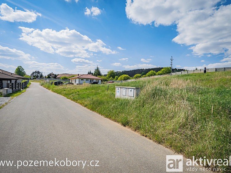Prodej stavebního pozemku 1 147 m² - foto 6