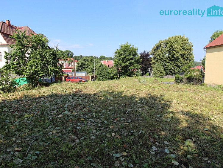 Prodej stavebního pozemku 852 m² - foto 8