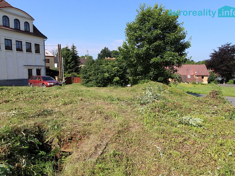 Prodej stavebního pozemku 852 m² - foto 6