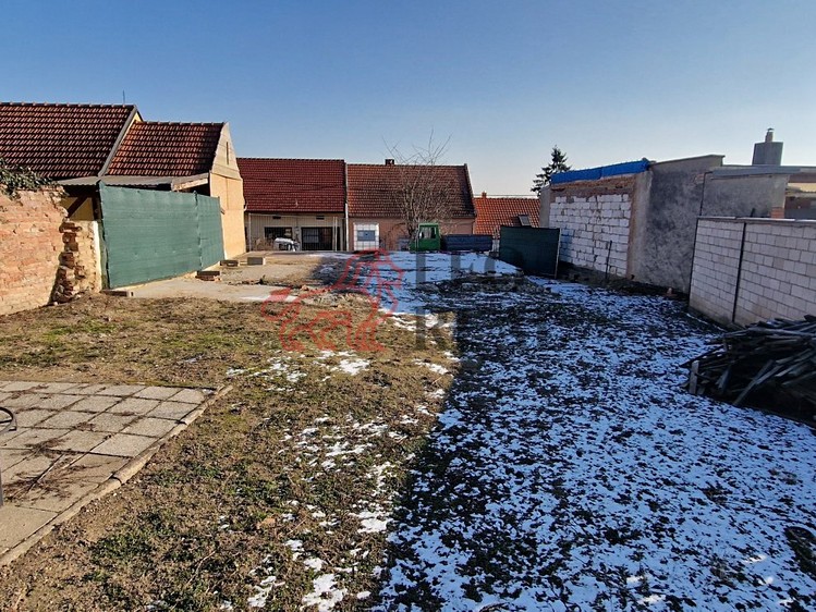 Prodej stavebního pozemku 611 m² - foto 8