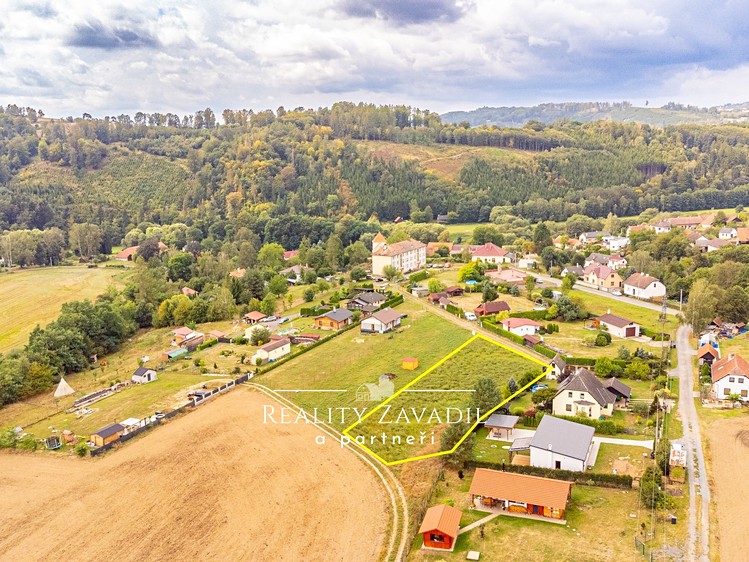 Prodej stavebního pozemku 1 868 m² - foto 4