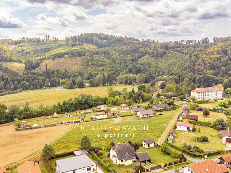 Prodej stavebního pozemku 1 868 m² - foto 3