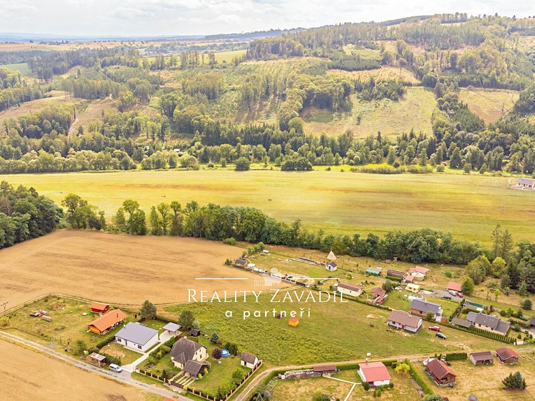 Prodej stavebního pozemku 1 868 m² - foto 8