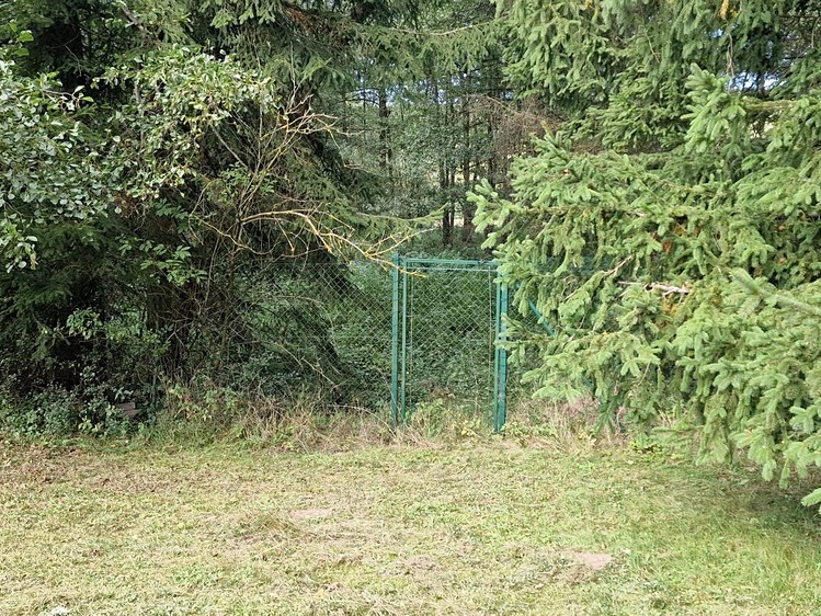 Prodej  stavebního pozemku 1 832 m² - foto 8