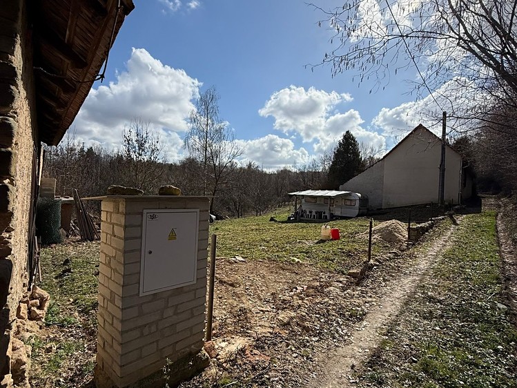 Prodej  stavebního pozemku 354 m² - foto 3