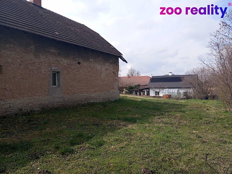 Prodej  stavebního pozemku 4 338 m² - foto 7
