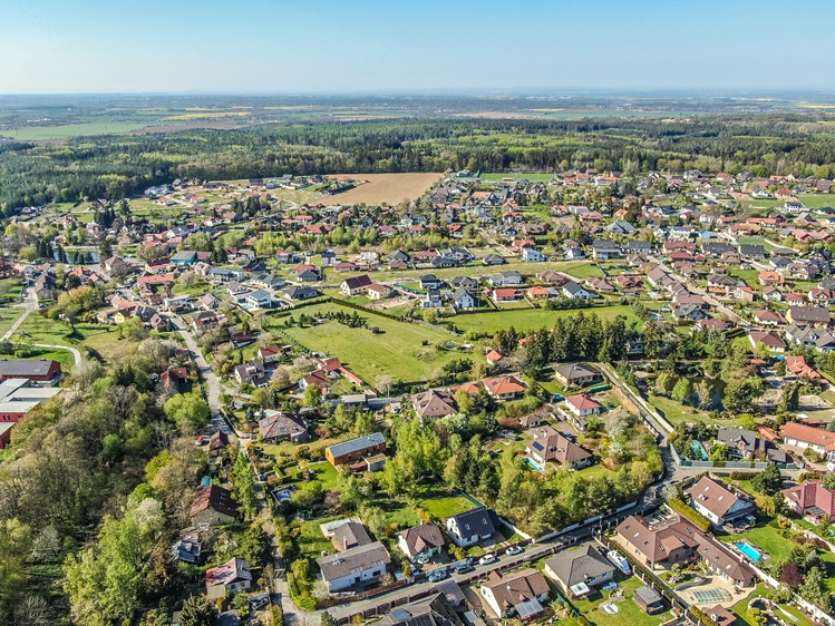Prodej stavebního pozemku 1 091 m² - foto 4
