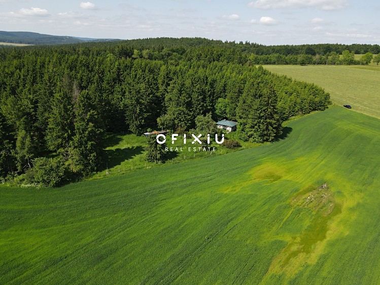 Prodej stavebního pozemku 2 202 m² - foto 5