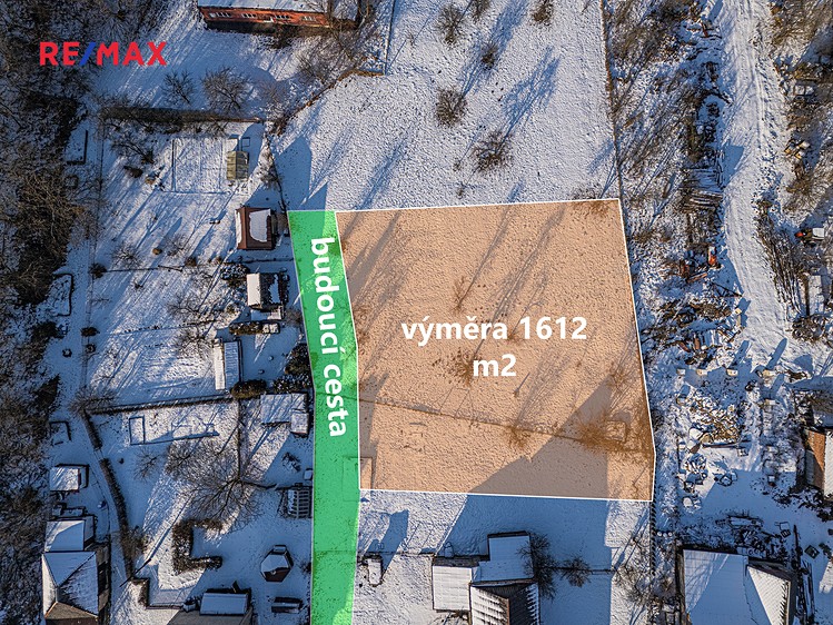Prodej stavebního pozemku 1 612 m² - foto 1