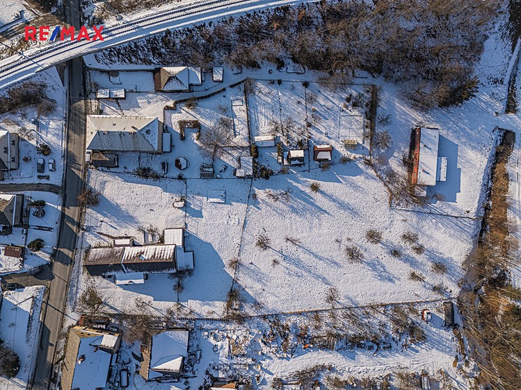 Prodej stavebního pozemku 2 071 m² - foto 7