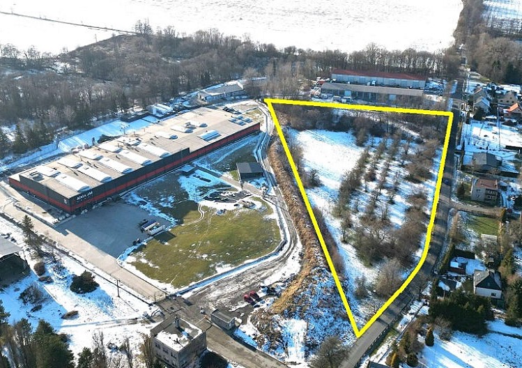Prodej komerčního pozemku 13 693 m² - foto 1