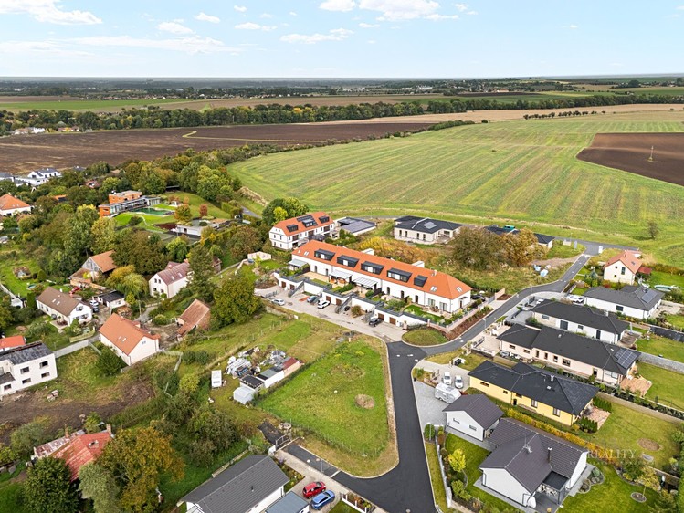 Prodej stavebního pozemku 793 m² - foto 3