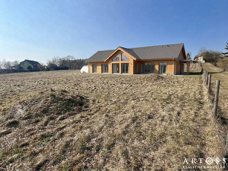 Prodej stavebního pozemku 3 028 m² - foto 4