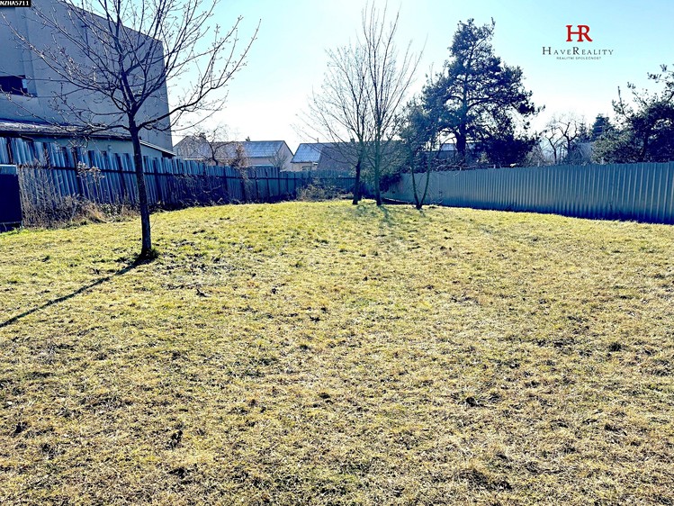 Prodej stavebního pozemku 1 231 m² - foto 3