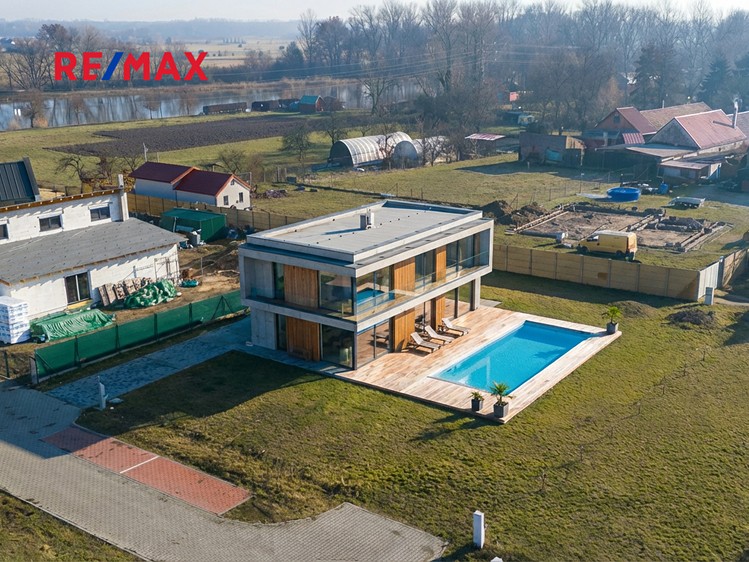 Prodej stavebního pozemku 918 m² - foto 3
