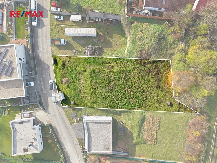Prodej stavebního pozemku 994 m² - foto 5