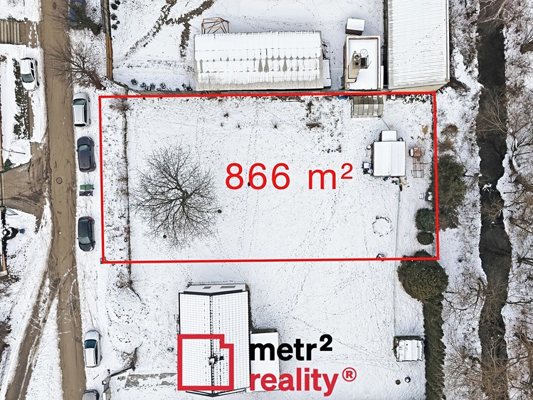 Prodej stavebního pozemku 866 m² - foto 2