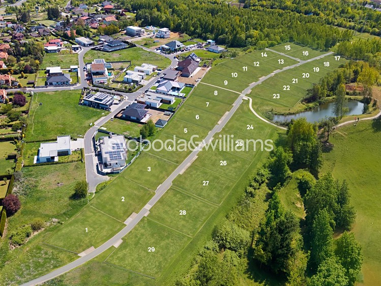 Prodej stavebního pozemku 1 268 m² - foto 1