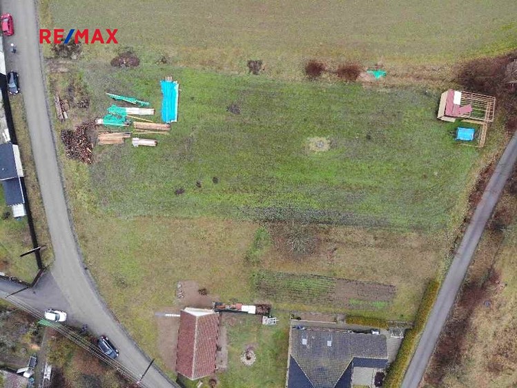 Prodej stavebního pozemku 710 m² - foto 5