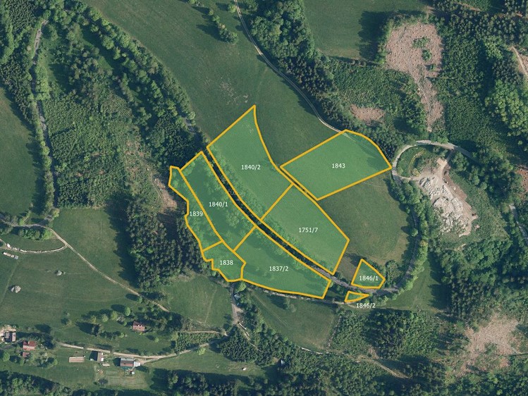 Prodej pole 21 482 m² - foto 1