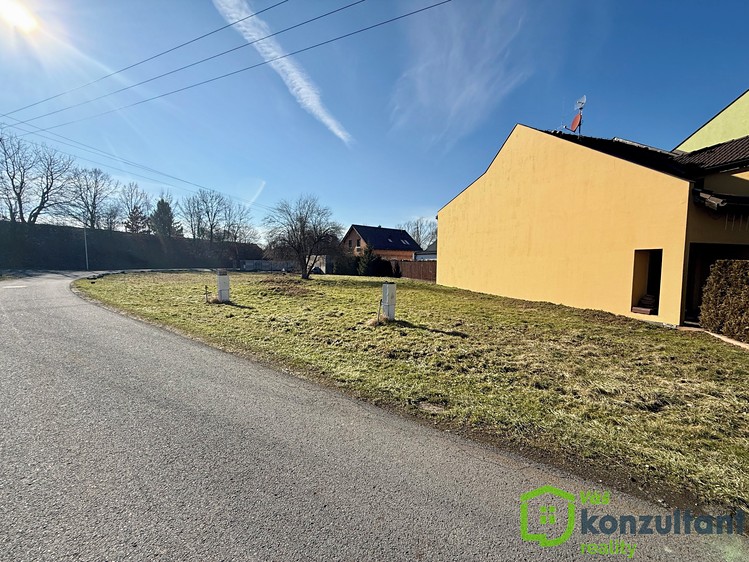 Prodej stavebního pozemku 673 m² - foto 8