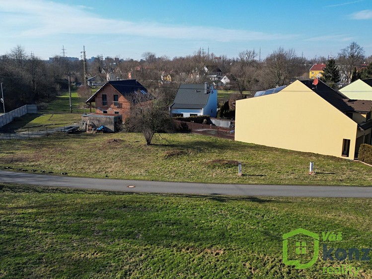 Prodej stavebního pozemku 964 m² - foto 6