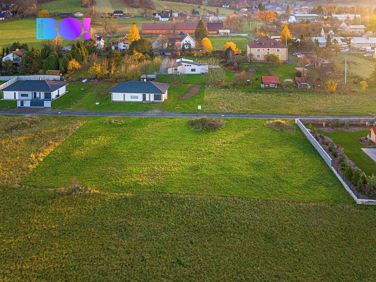 Prodej stavebního pozemku 980 m² - foto 6