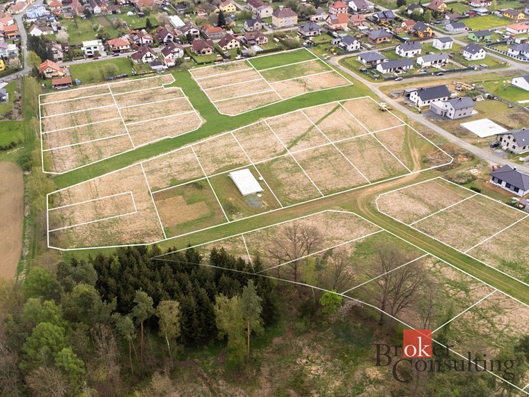 Prodej stavebního pozemku 792 m² - foto 2